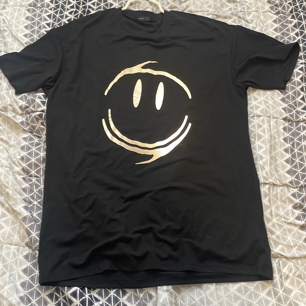 Smiley face shirt